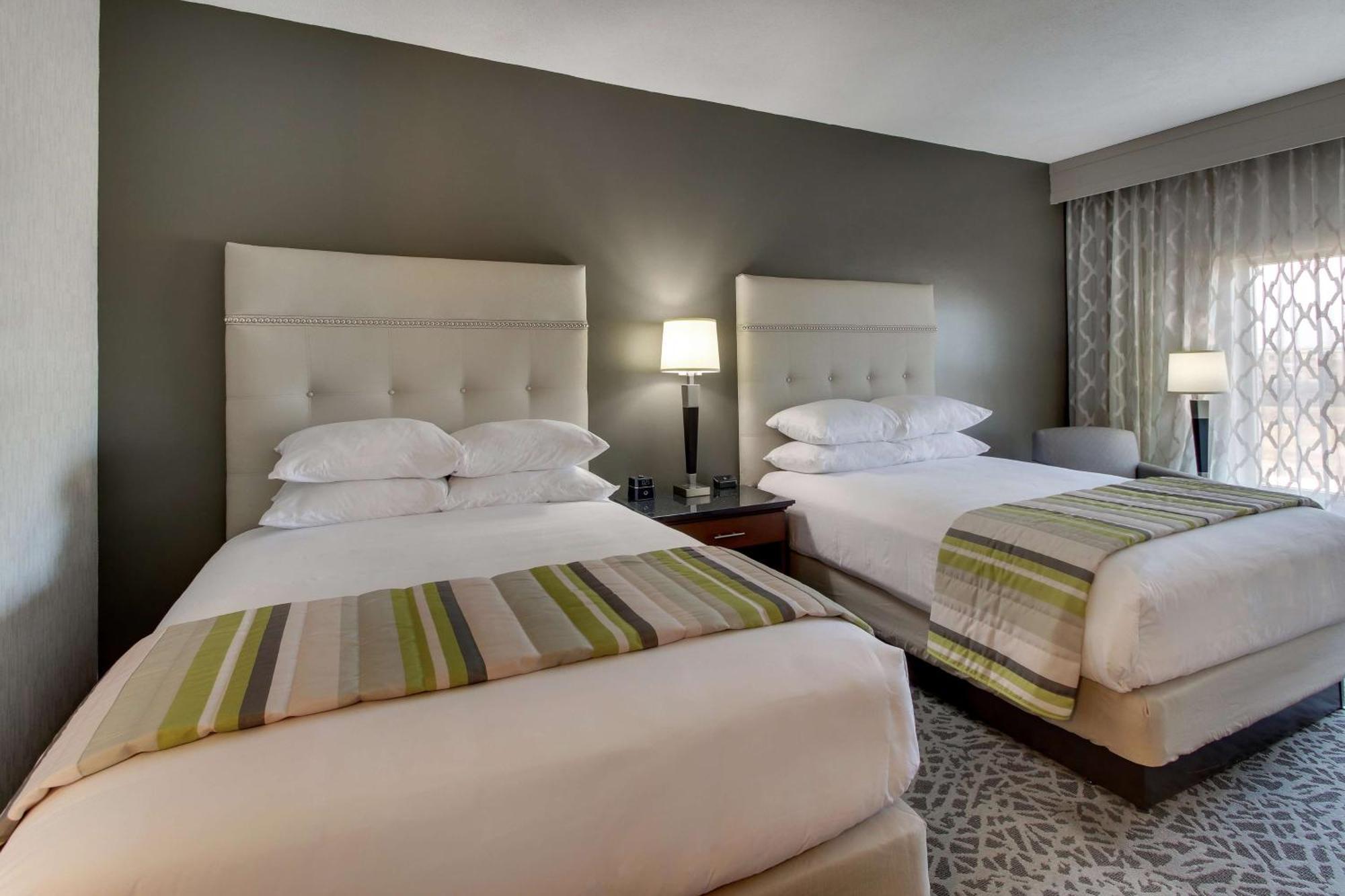 Drury Inn & Suites Cleveland Beachwood Luaran gambar