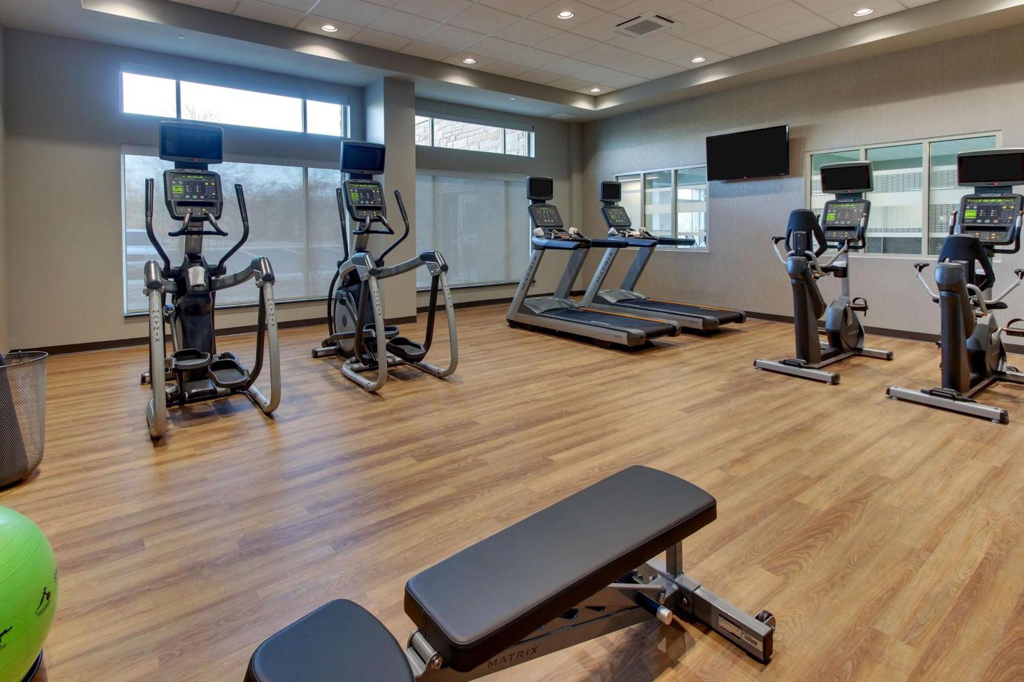 Drury Inn & Suites Cleveland Beachwood Luaran gambar