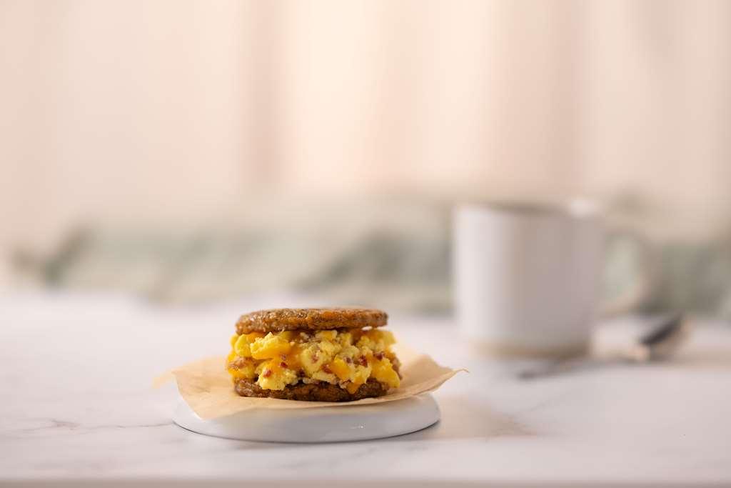 Drury Inn & Suites Cleveland Beachwood Restoran gambar